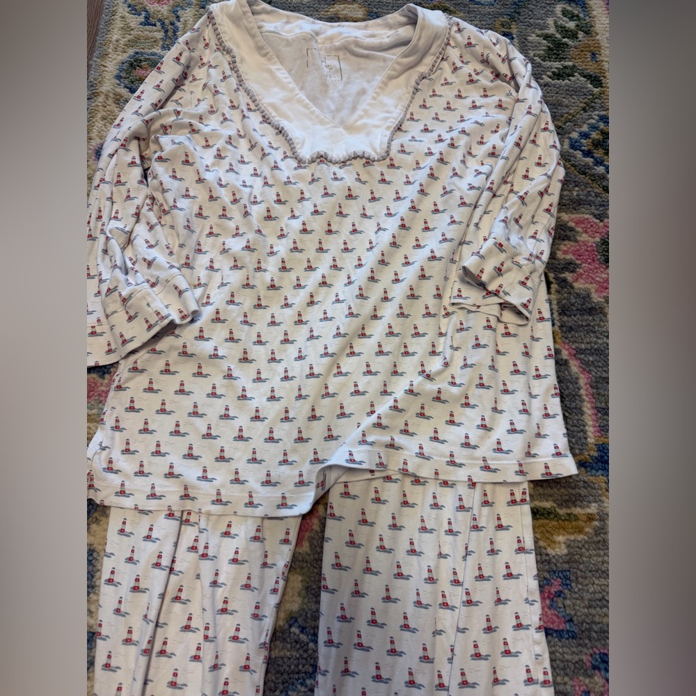 Hanna Andersson White Pajama Set with Red Anchor Motif